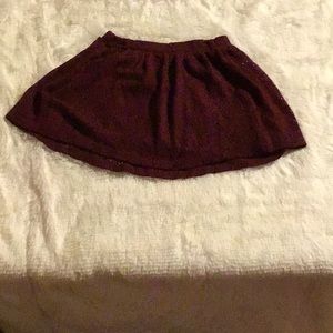 Cute burgundy skirt!💕